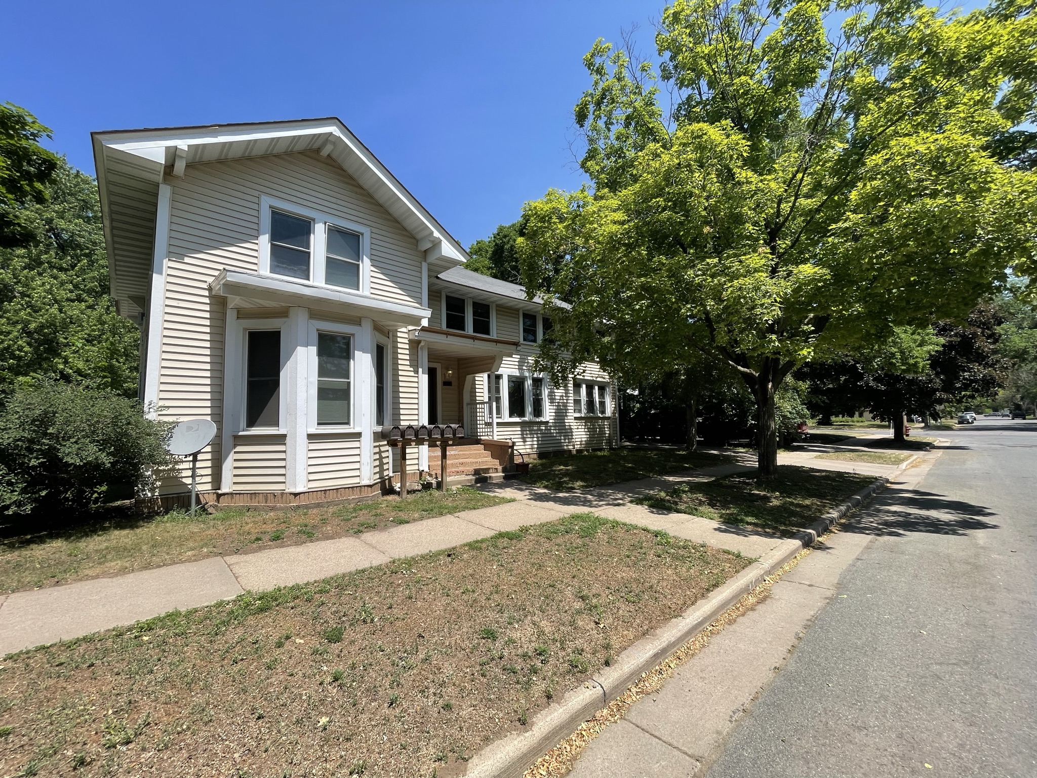 Property thumbnail image